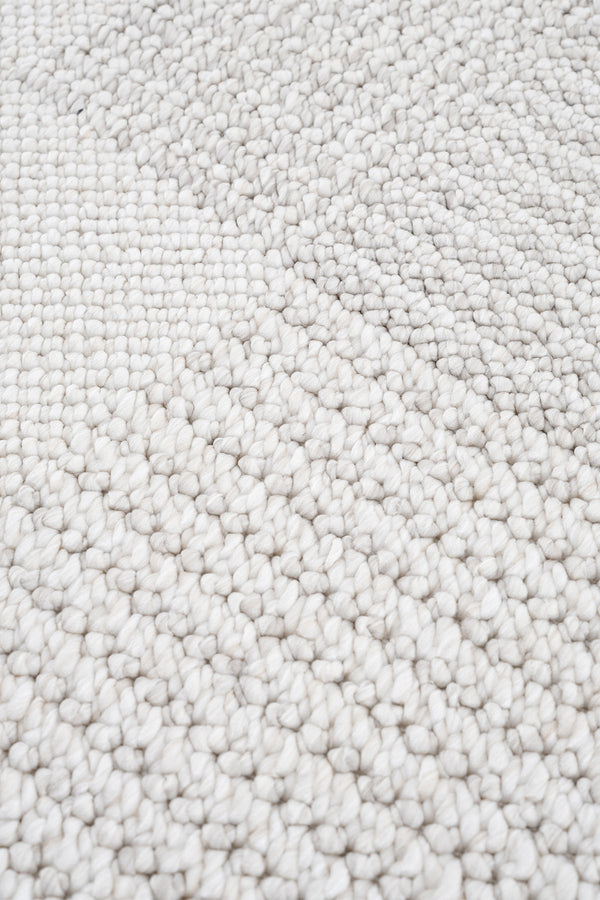 Calvin Klein Urban Luxe Krem Gri Halı A2404B