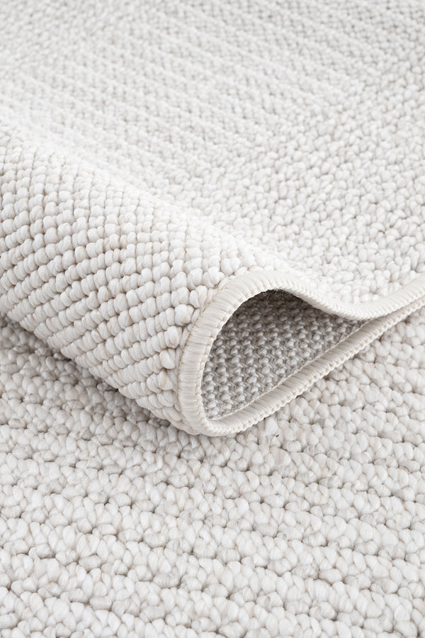 Calvin Klein Urban Luxe Krem Gri Halı A2404B