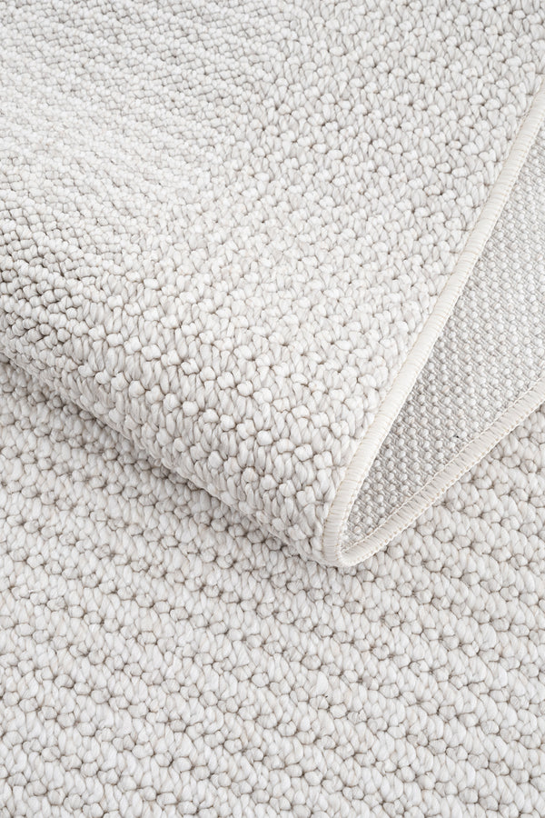 Calvin Klein Urban Luxe Krem Gri Halı A2404B