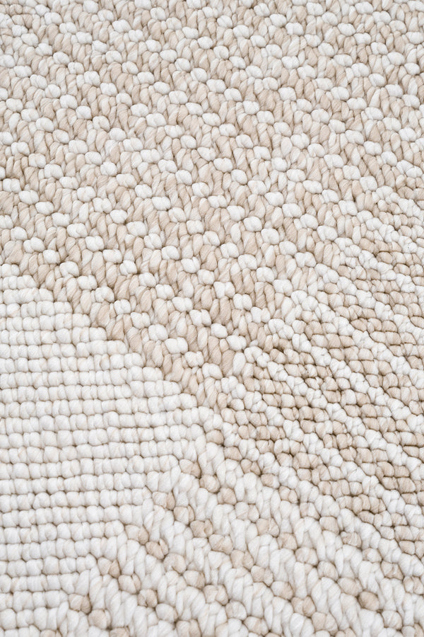 Calvin Klein Urban Luxe Krem Vizon Halı A2404D