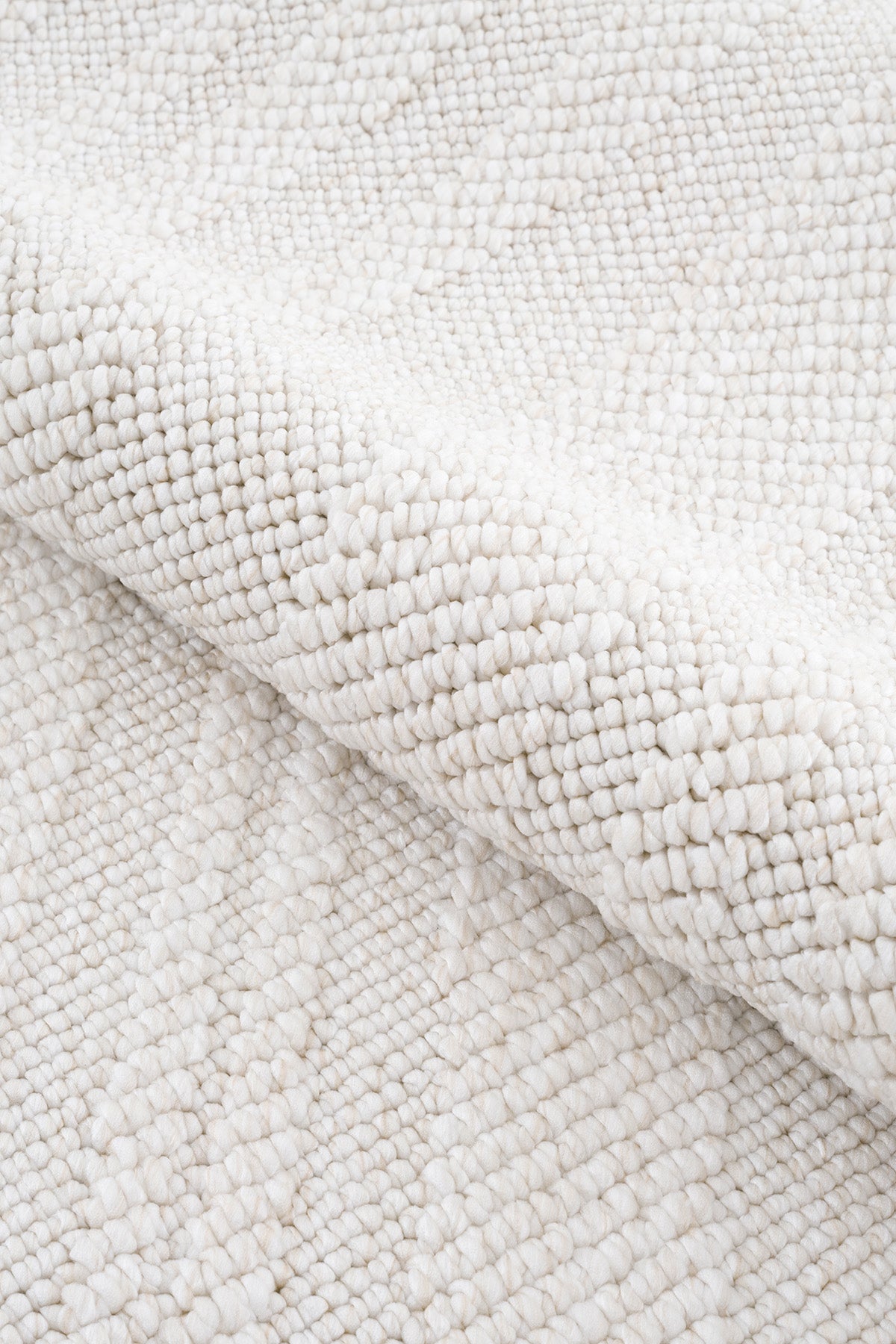 Calvin Klein Urban Luxe A2409A Krem Halı