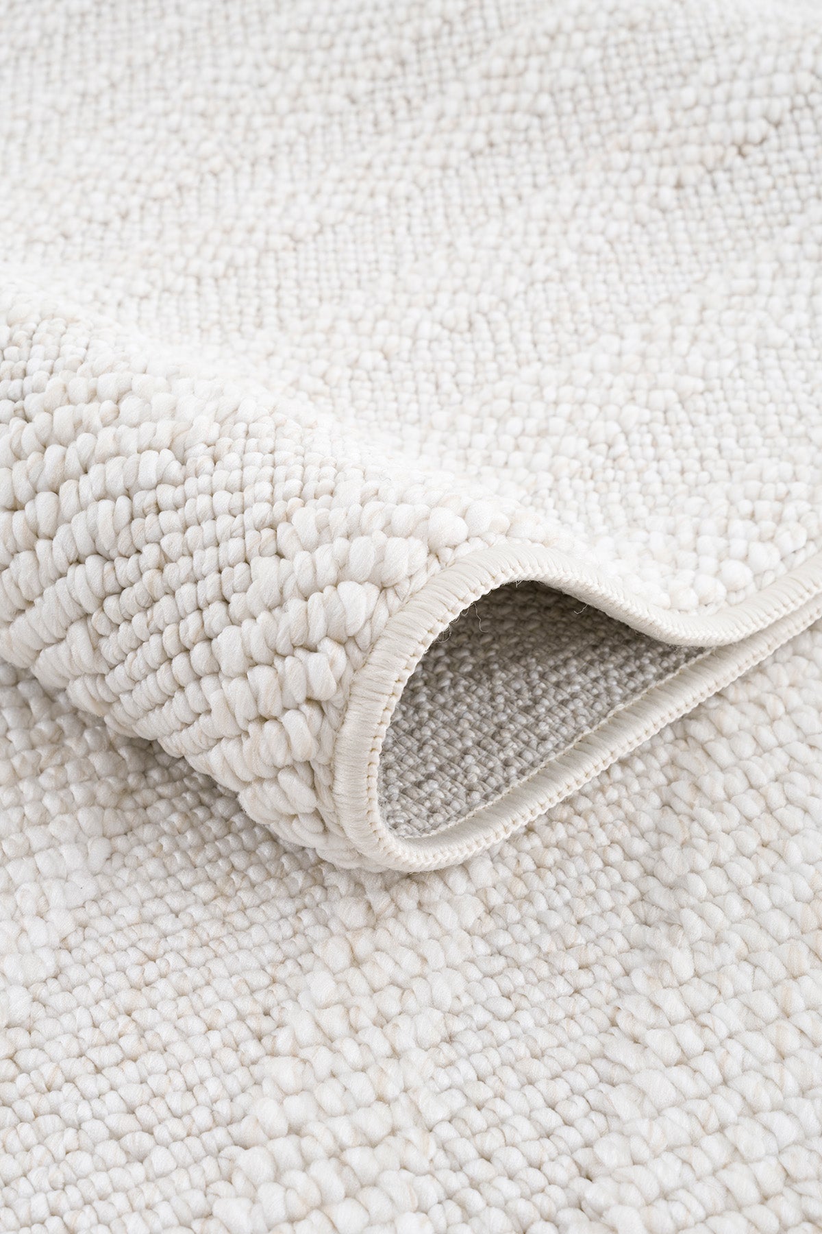 Calvin Klein Urban Luxe A2409A Krem Halı