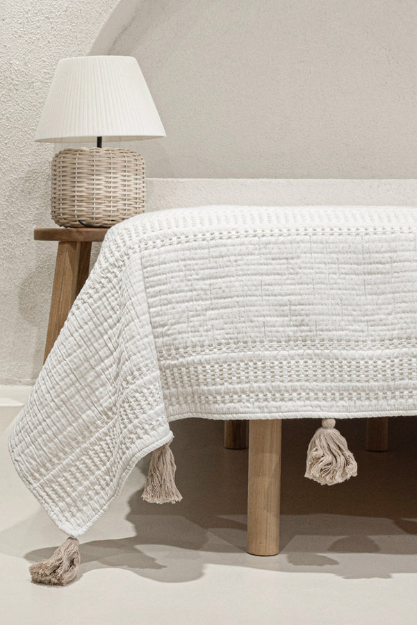 Assos Krem Çift Kişilik Yatak Örtüsü 230x250 5035