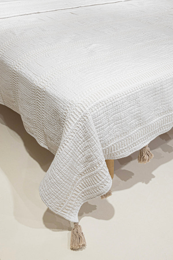 Assos Krem Çift Kişilik Yatak Örtüsü 230x250 5035