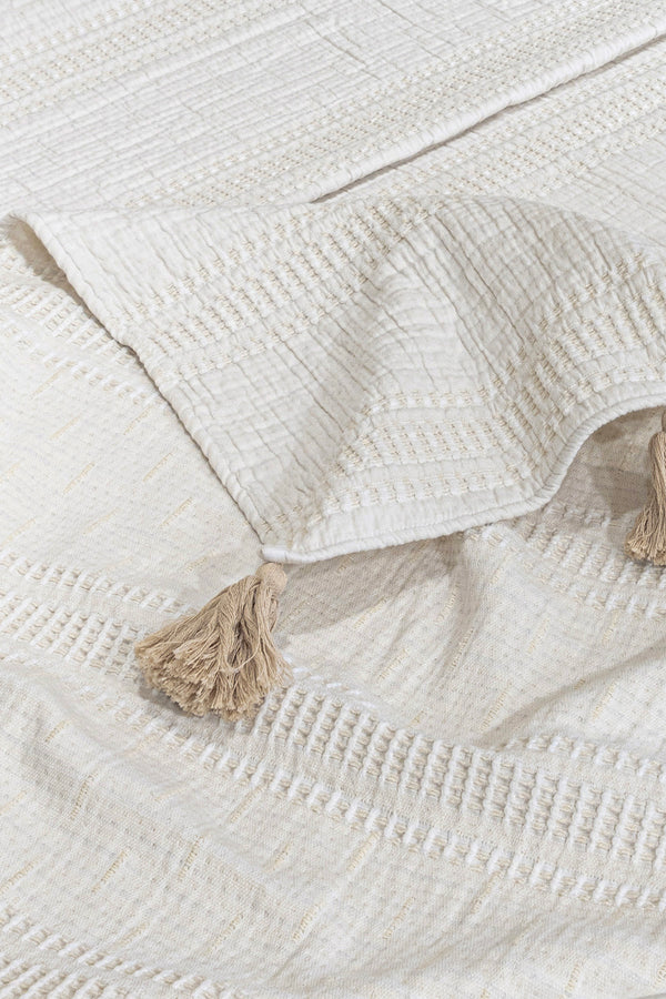 Assos Krem Çift Kişilik Yatak Örtüsü 230x250 5035