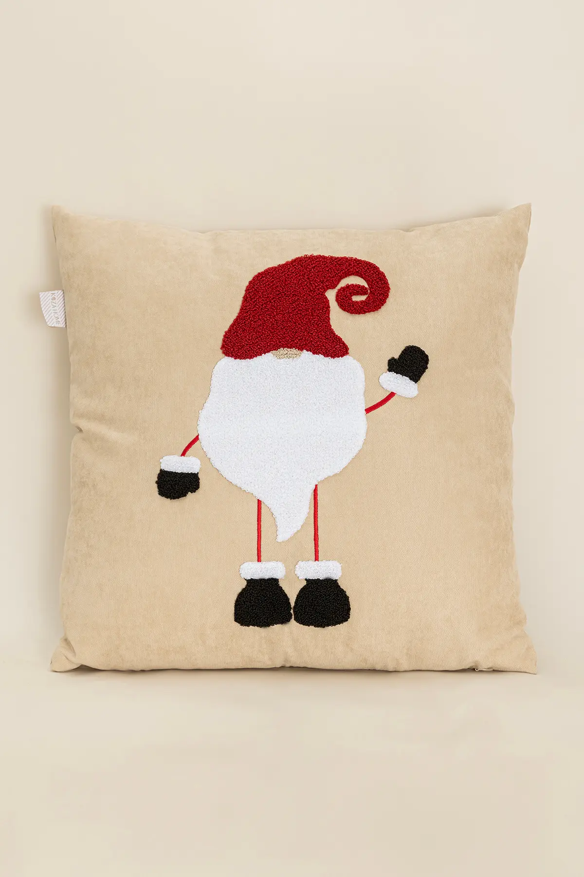 Charm Noel Baba Punch İşleme Bej Kırlent 43X43 35251A
