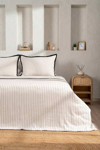 Clasıy Bej/Siyah Çizgili Çift Kişilik Nevresim Takımı 2504