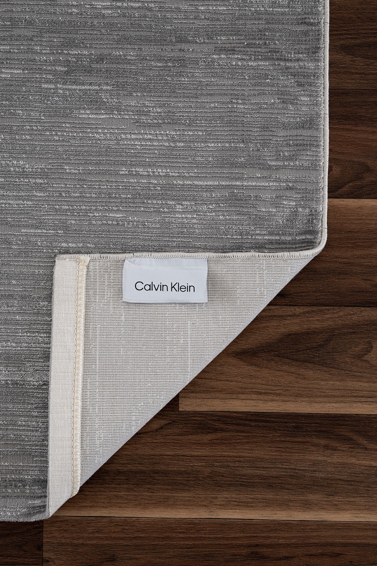 Calvin Klein Essential Gri Halı A5373C