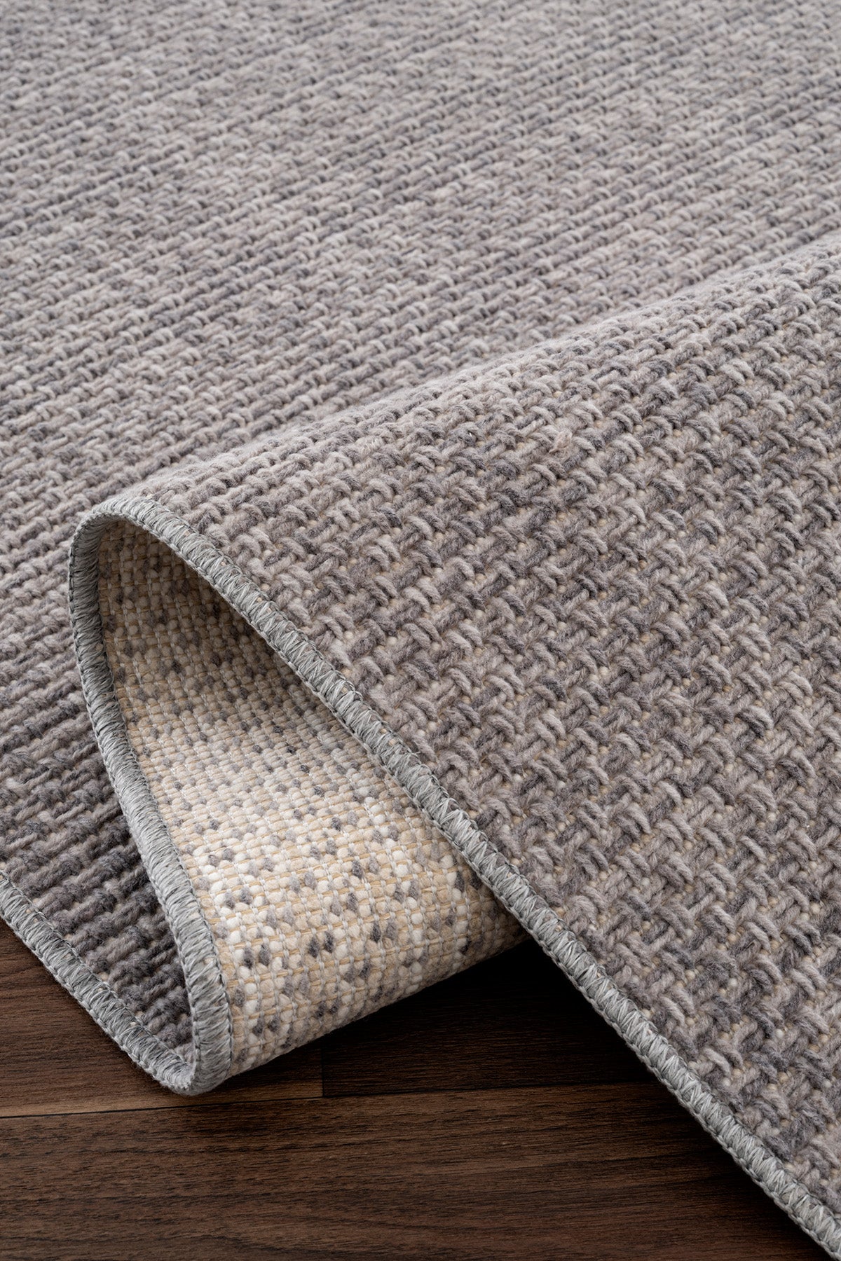 Calvin Klein Felt Gri Halı A5270C