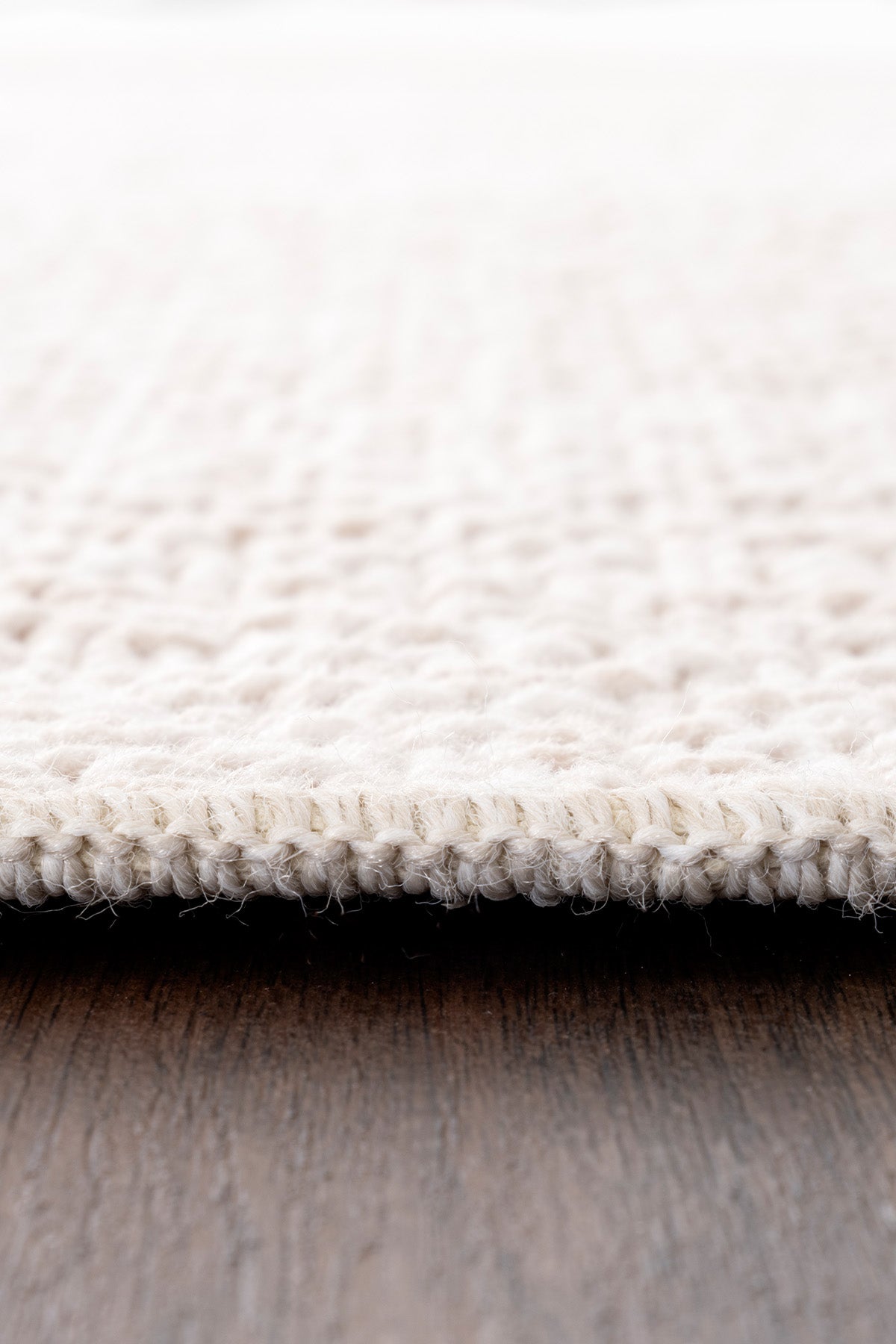 Calvin Klein Felt Krem Bej Halı A5276F