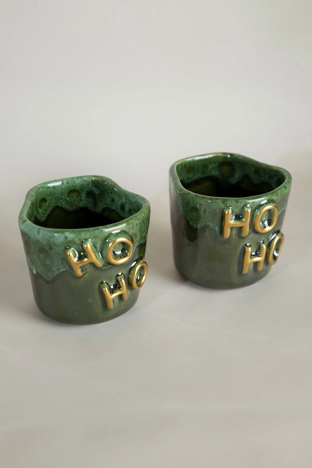 Gleam Yeşil Seramik El Yapımı Mug Fincan 2'Li Set Altın Kaplama Ho-Ho Kabartmalı 2153