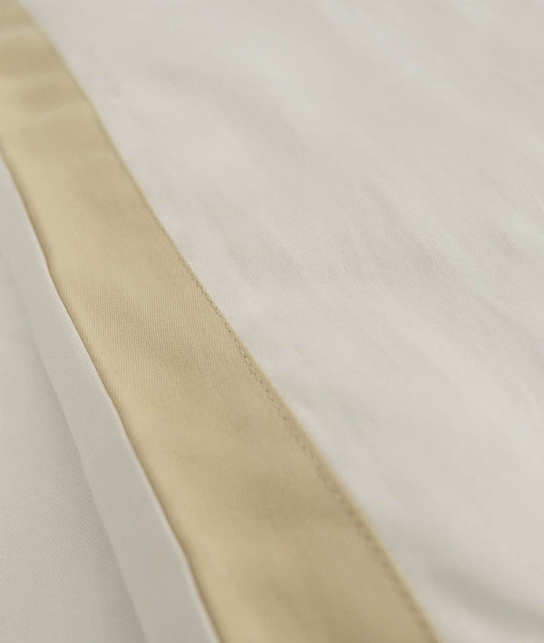 Glow Tencel Optik Beyaz Çift Kişilik Nevresim Takımı 4 Adet Yastık + 240x260 Çarşaf + 200x220 Nevresim