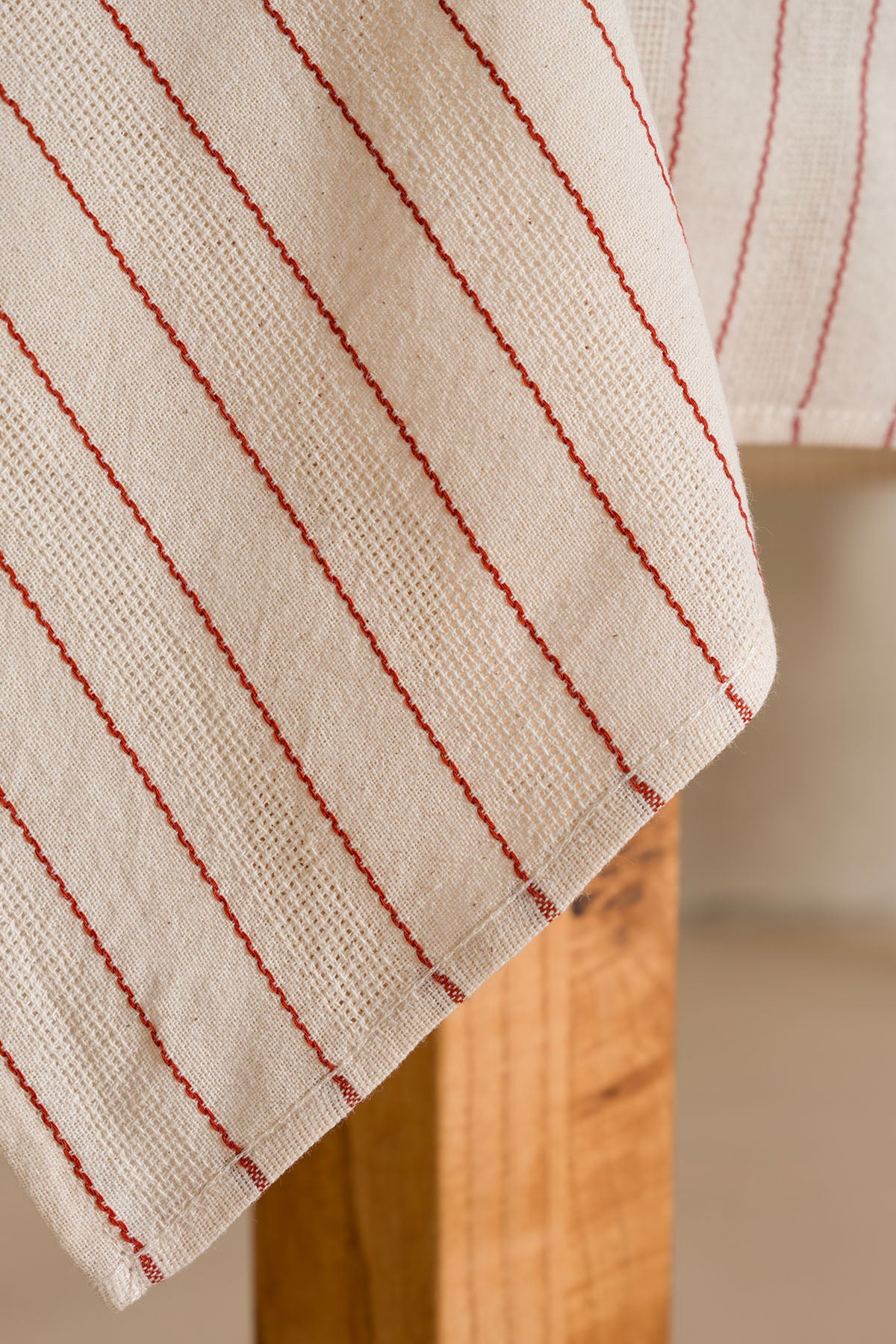 Graın %100 Pamuk Masa Örtüsü Krem-Kiremit Bordür Detaylı 140X200 Cm 2598