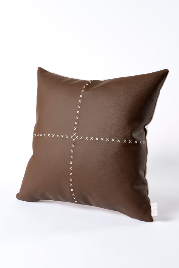 Ivy Deri Detaylı Kahve Kırlent Kılıfı 30X50 2545