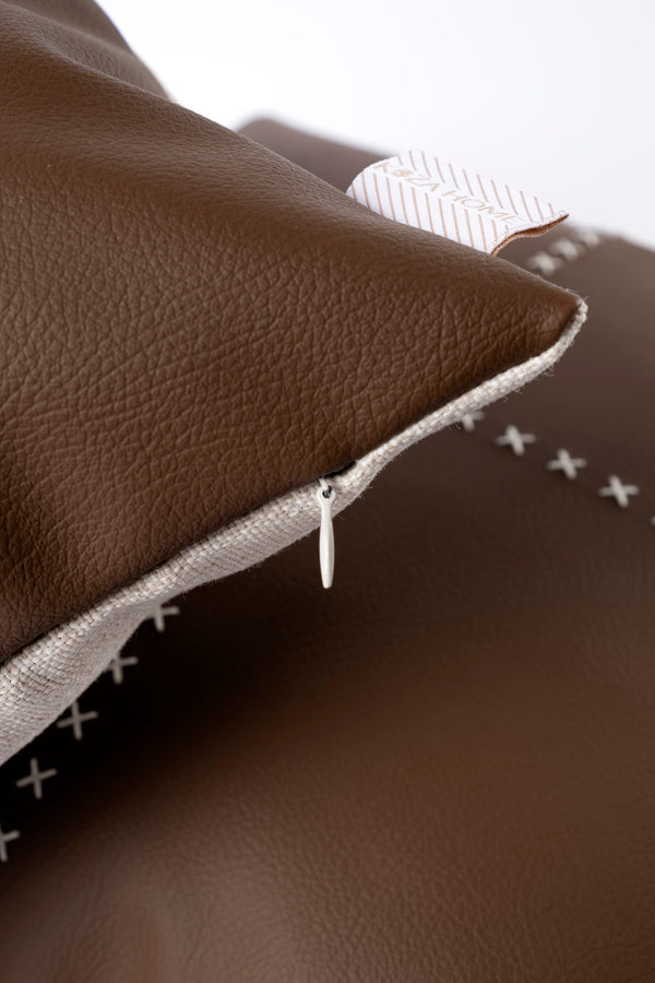 Ivy Soft Deri Kahve Kırlent Kılıfı 45X45 2546