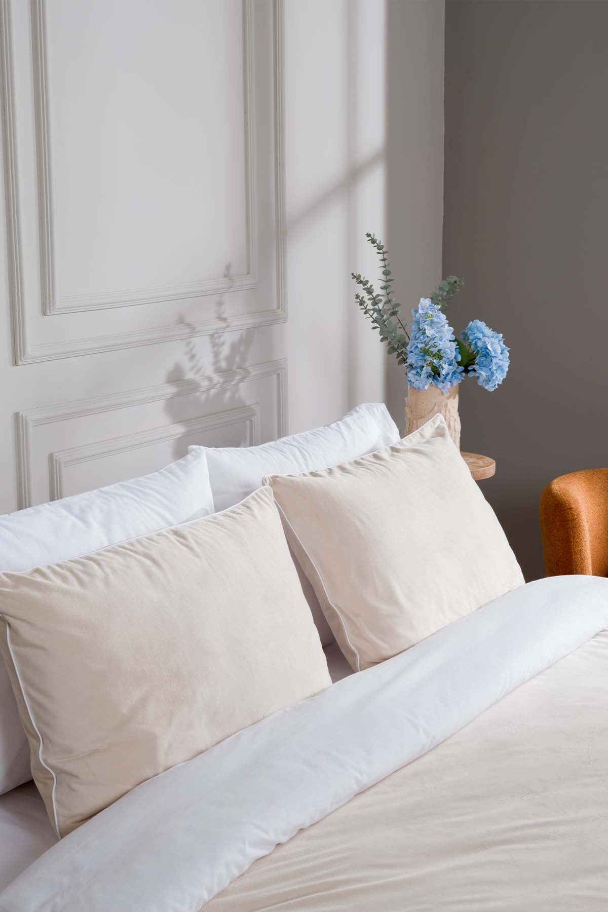 Linda Krem Kadife Çift Kişilik Nevresim Takımı 200x220 4 Yastıklı 5007