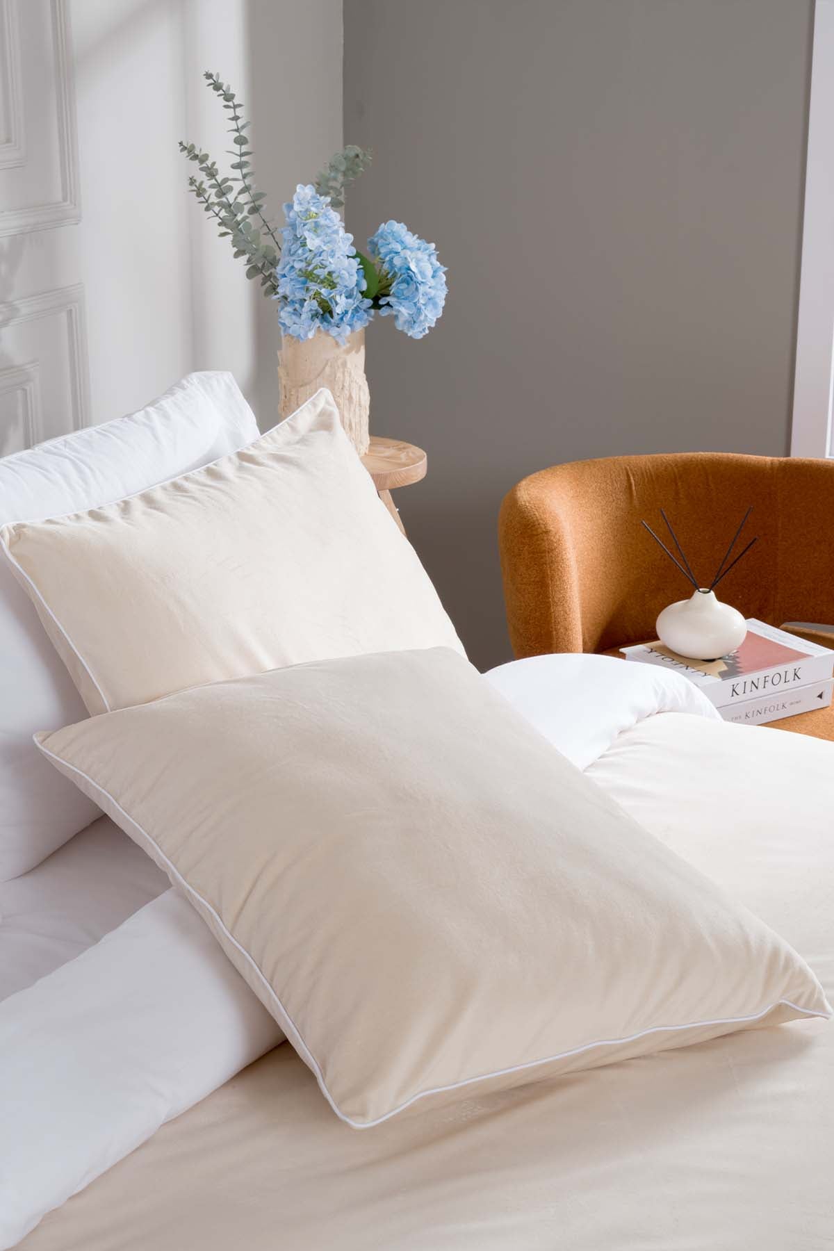 Linda Krem Kadife Çift Kişilik Nevresim Takımı 200x220 4 Yastıklı 5007
