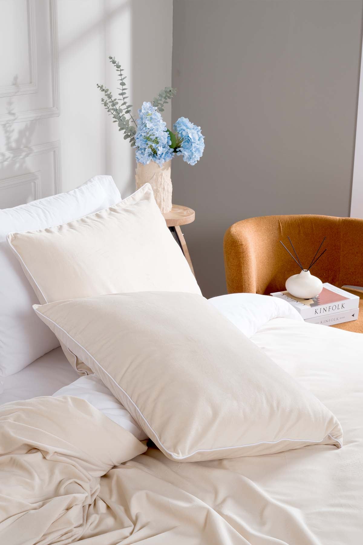 Linda Krem Kadife Çift Kişilik Nevresim Takımı 200x220 4 Yastıklı 5007
