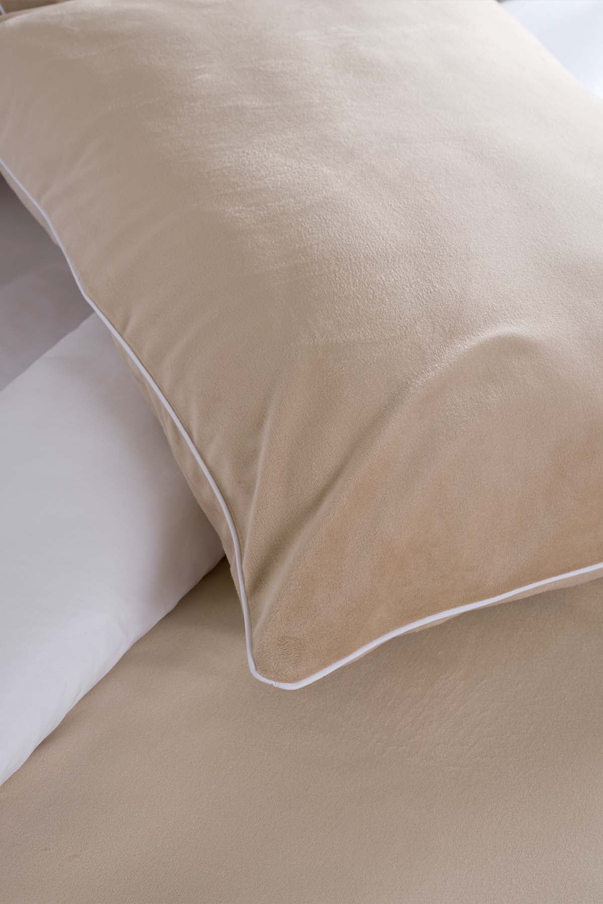Linda Vizon Kadife Çift Kişilik Nevresim Takımı 200x220 4 Yastıklı 5008