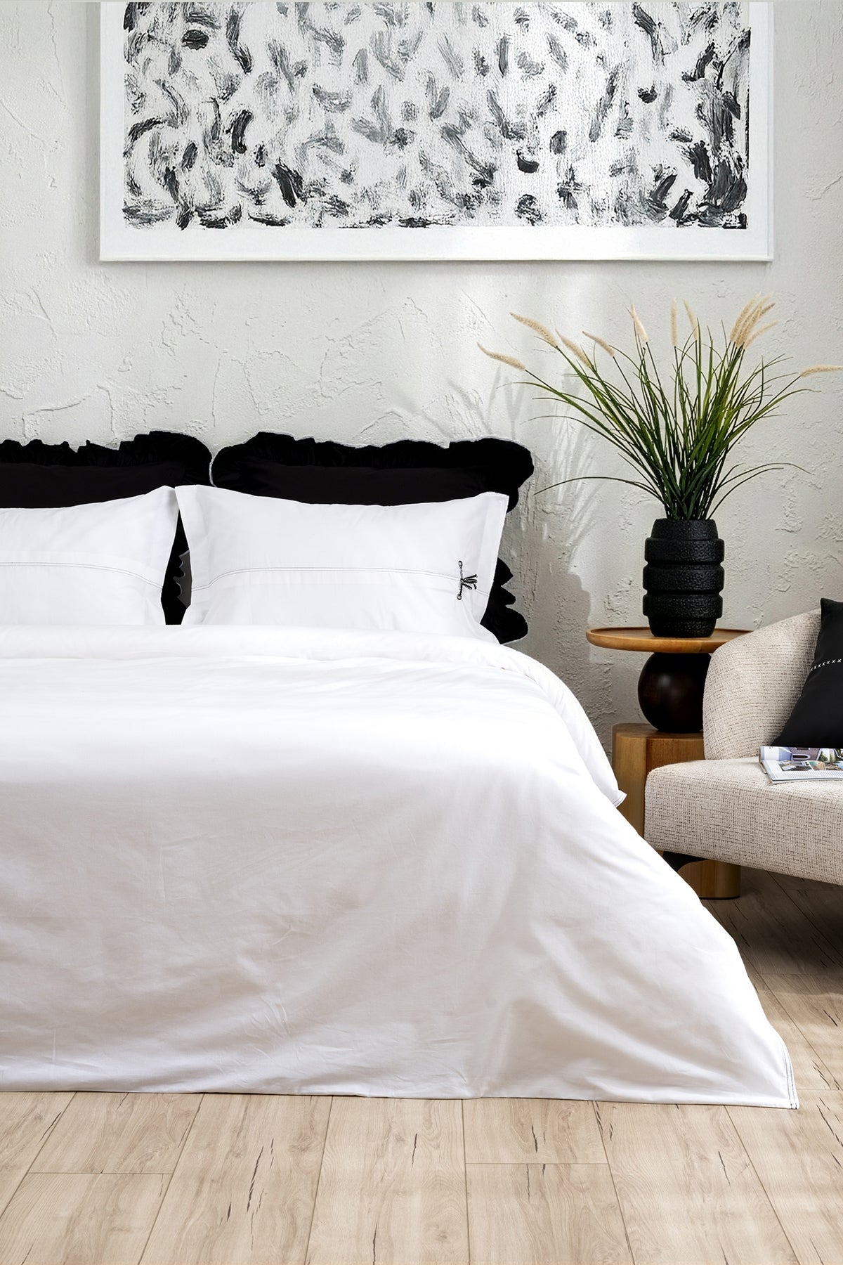 Mayra Beyaz Çift Kişilik Fırfırlı Nevresim Takımı 2540