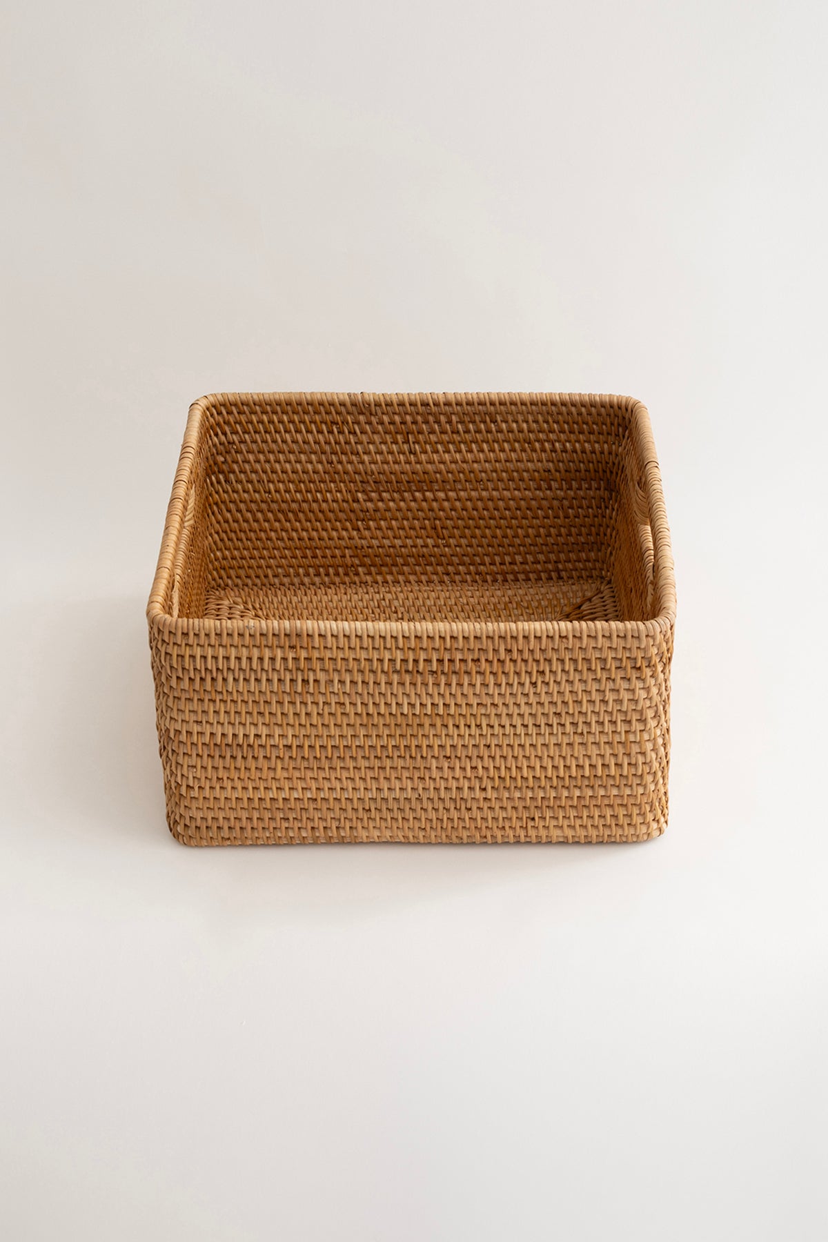 Meander Rattan Büyük Boy Saklama Kutusu & Dekoratif Sepet 34x32x17 cm 4583