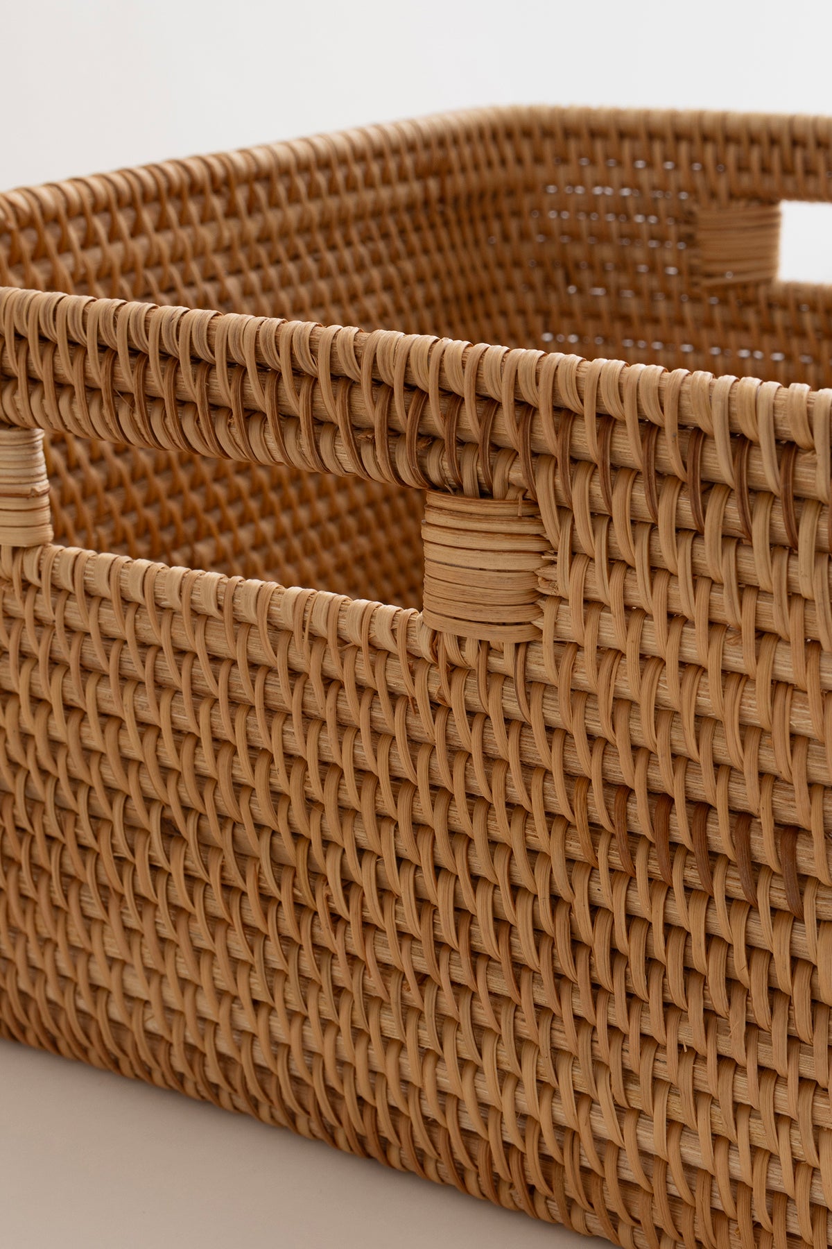 Meander Rattan Orta Boy Saklama Kutusu & Dekoratif Sepet 30x28x16 cm 4584
