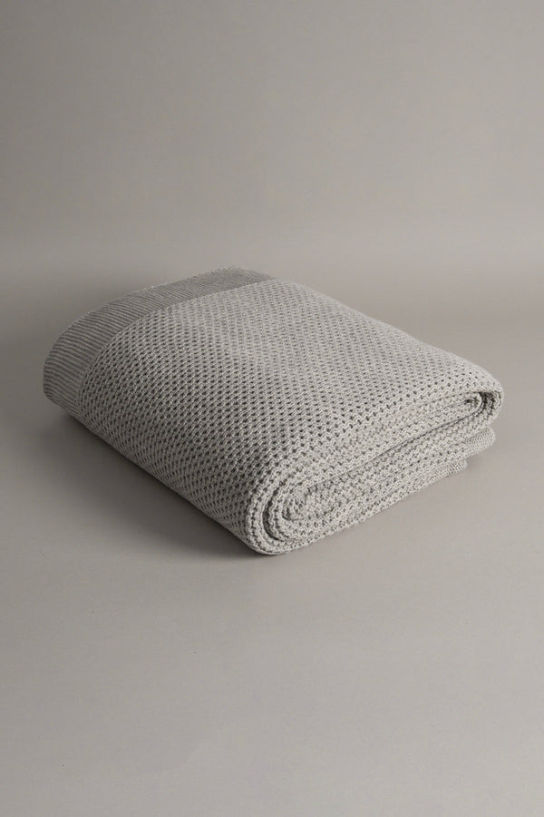 Miel Vizon Kenarı Ponponlu Çift Kişilik Battaniye 200x220 37110