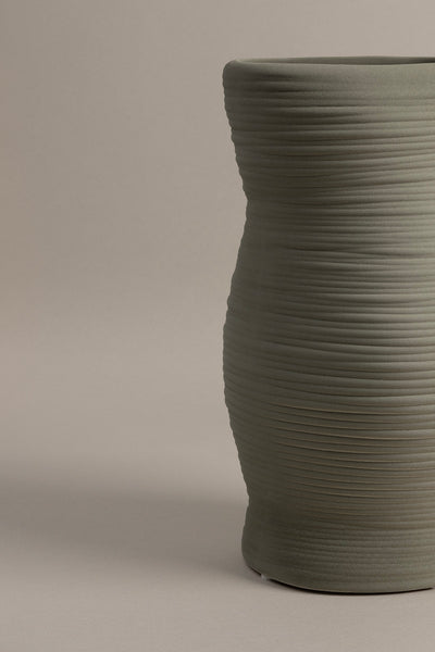 Ophelia Taş Dokulu Yeşil Seramik Vazo 19x19x27,5cm  8588