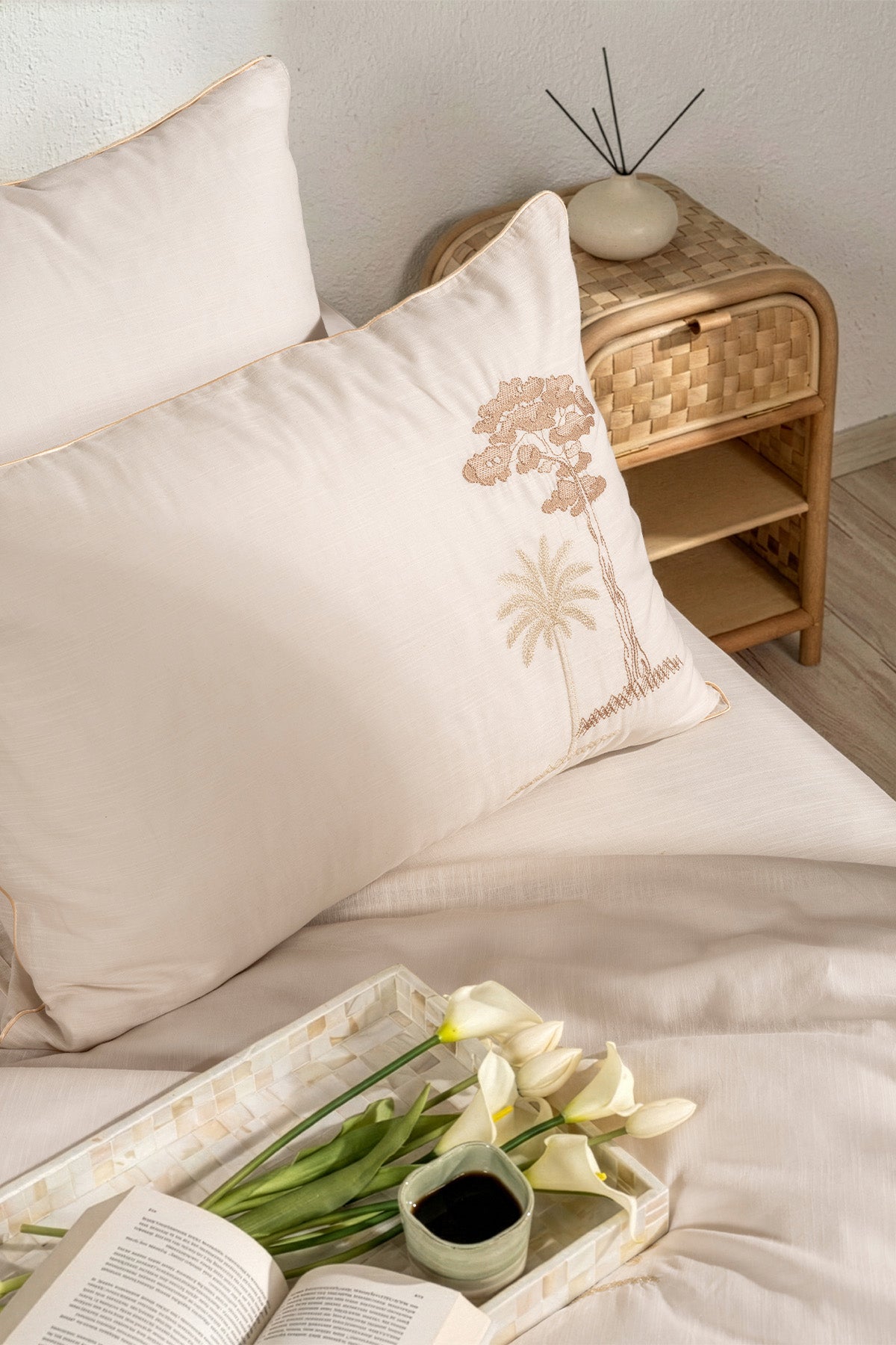 Palm Bej Çift Kişilk Nakışlı Keten Nevresim Takımı 2503