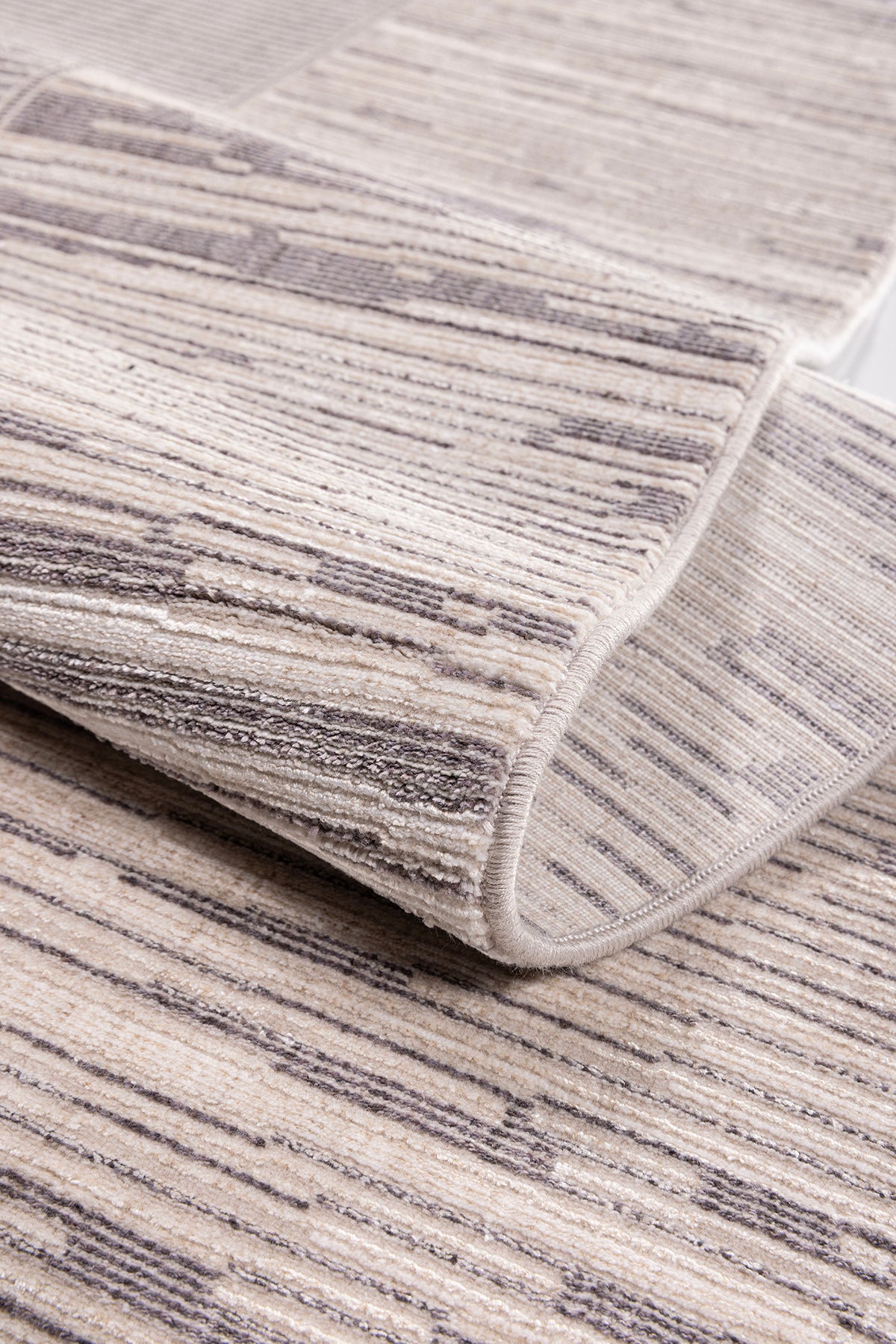 Calvin Klein Passages A3492E Gri Vizon Halı