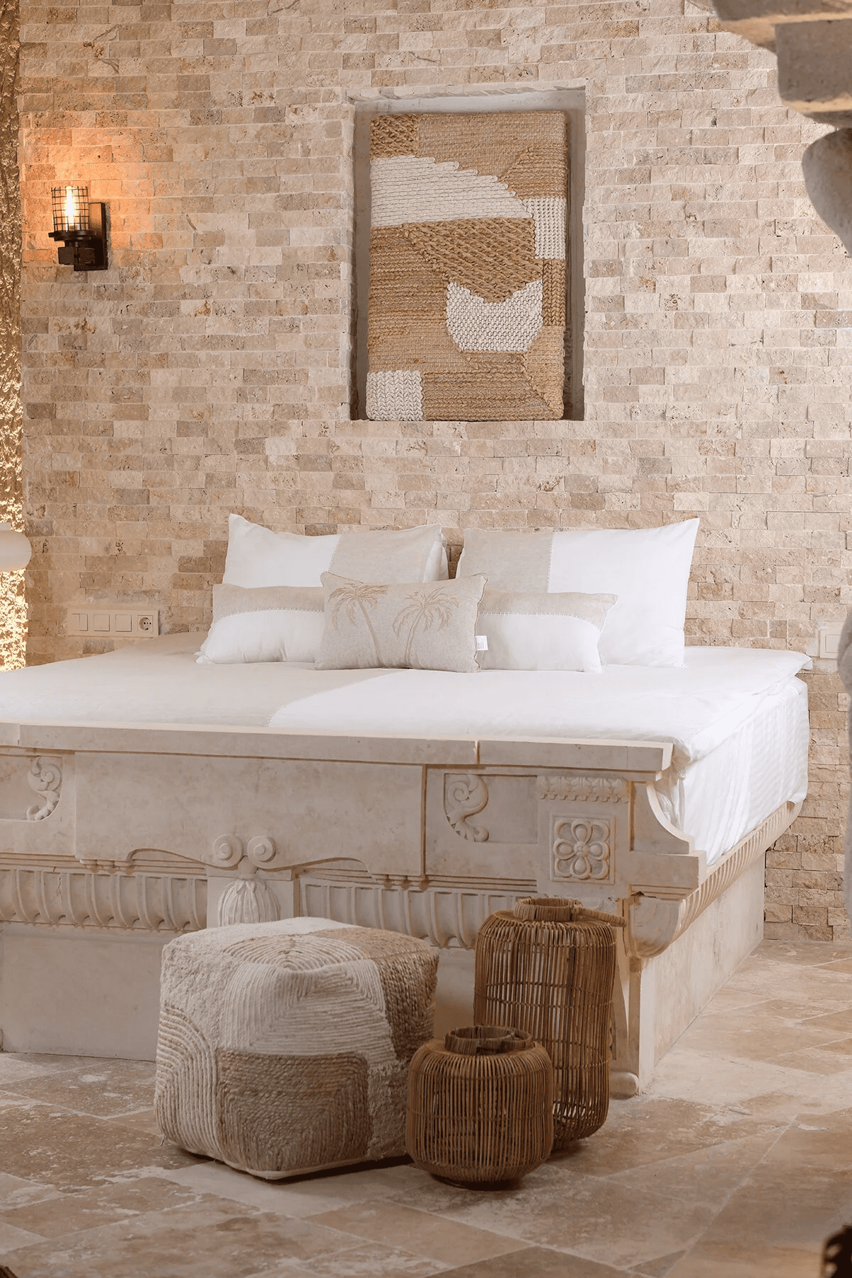Pure Parça Desenli Natürel Krem Puf 40X40 4273