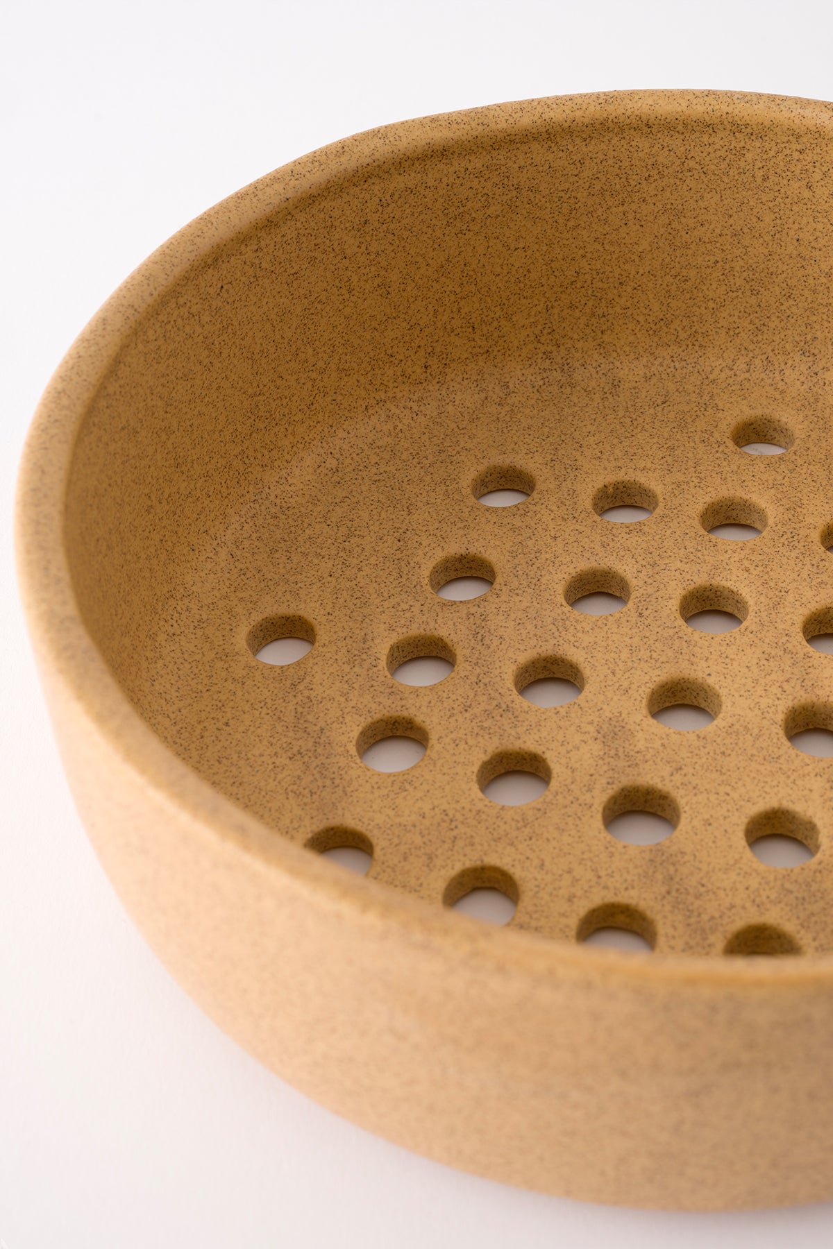 Sateen Bej Küçük El Yapımı Dekoratif Süzgeç 8601