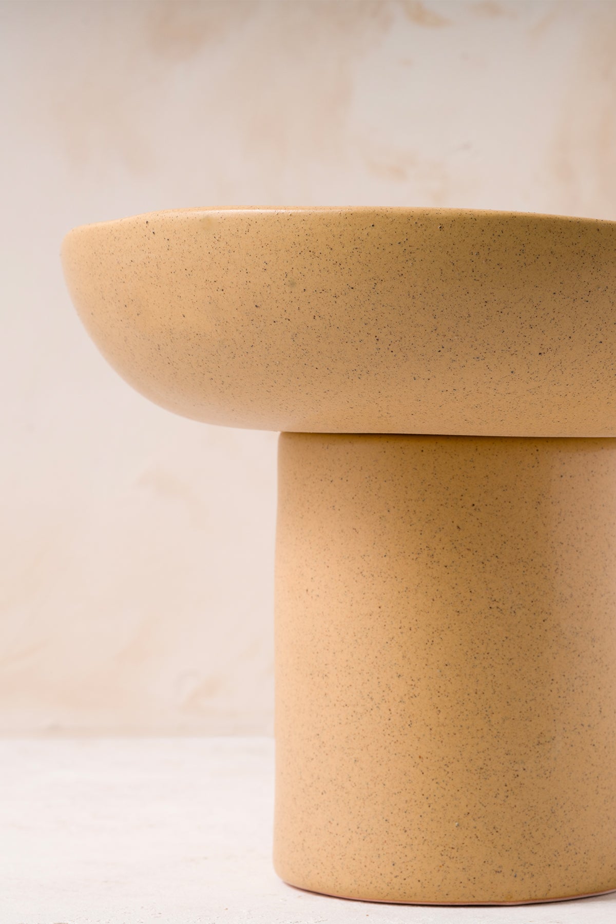 Sateen Mat Bej Ayaklı El Yapımı Büyük Sunum Kasesi 8615