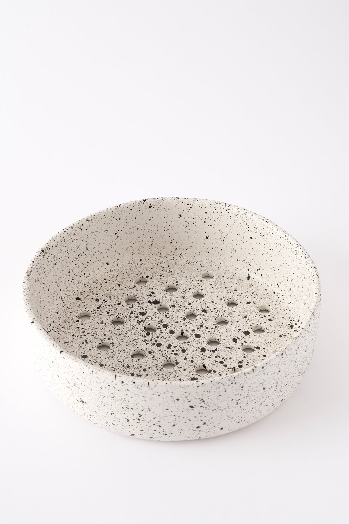 Sateen Mat Beyaz Kırçıllı Büyük El Yapımı Dekoratif Süzgeç 8604