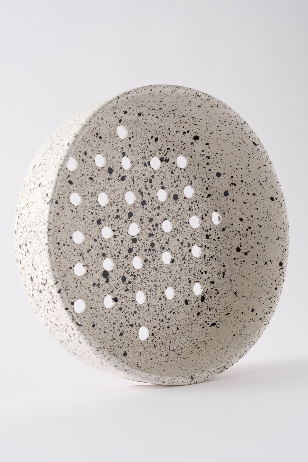 Sateen Mat Beyaz Kırçıllı Büyük El Yapımı Dekoratif Süzgeç 8604