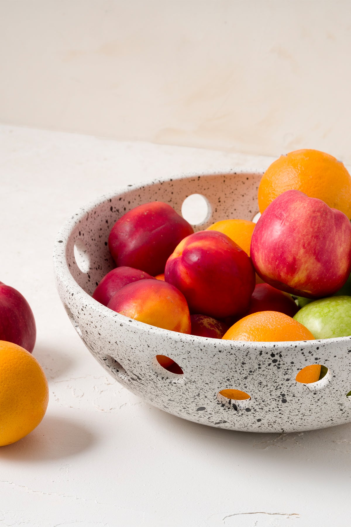 Sateen Mat Beyaz Kırçıllı El Yapımı Oval Küçük Kase 8606