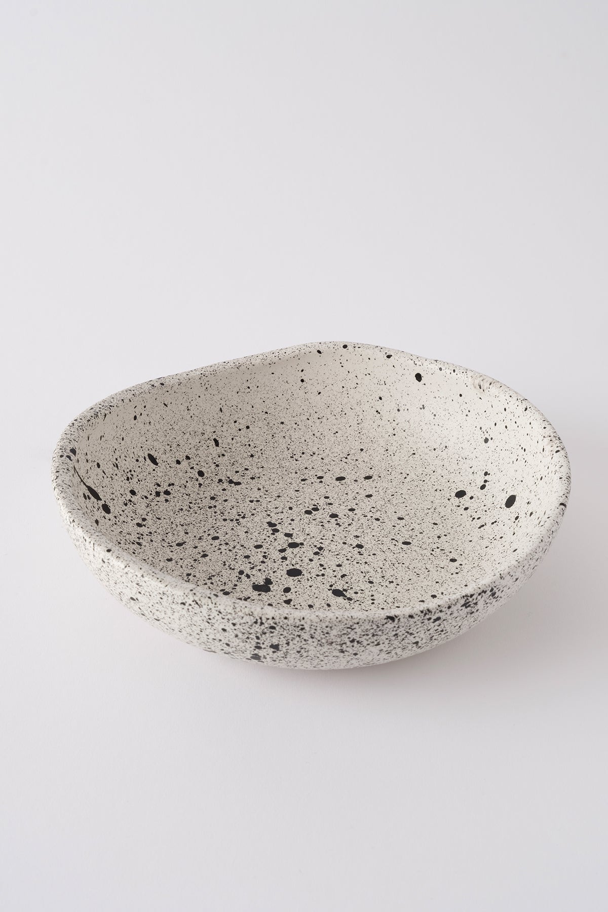 Sateen Mat Beyaz Kırçıllı El Yapımı Sunum Tabağı 8631