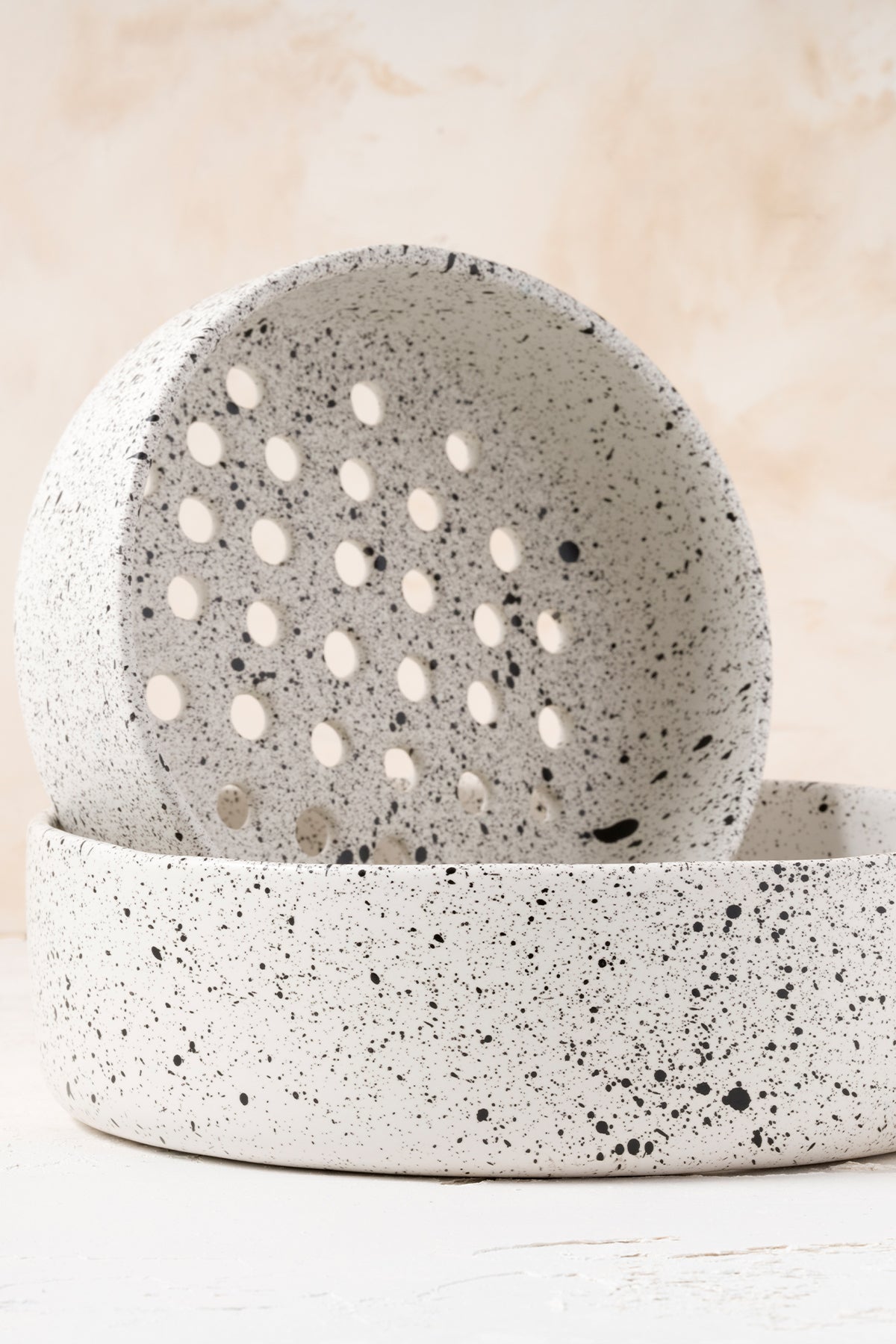 Sateen Mat Beyaz Kırçıllı Küçük El Yapımı Dekoratif Süzgeç 8602