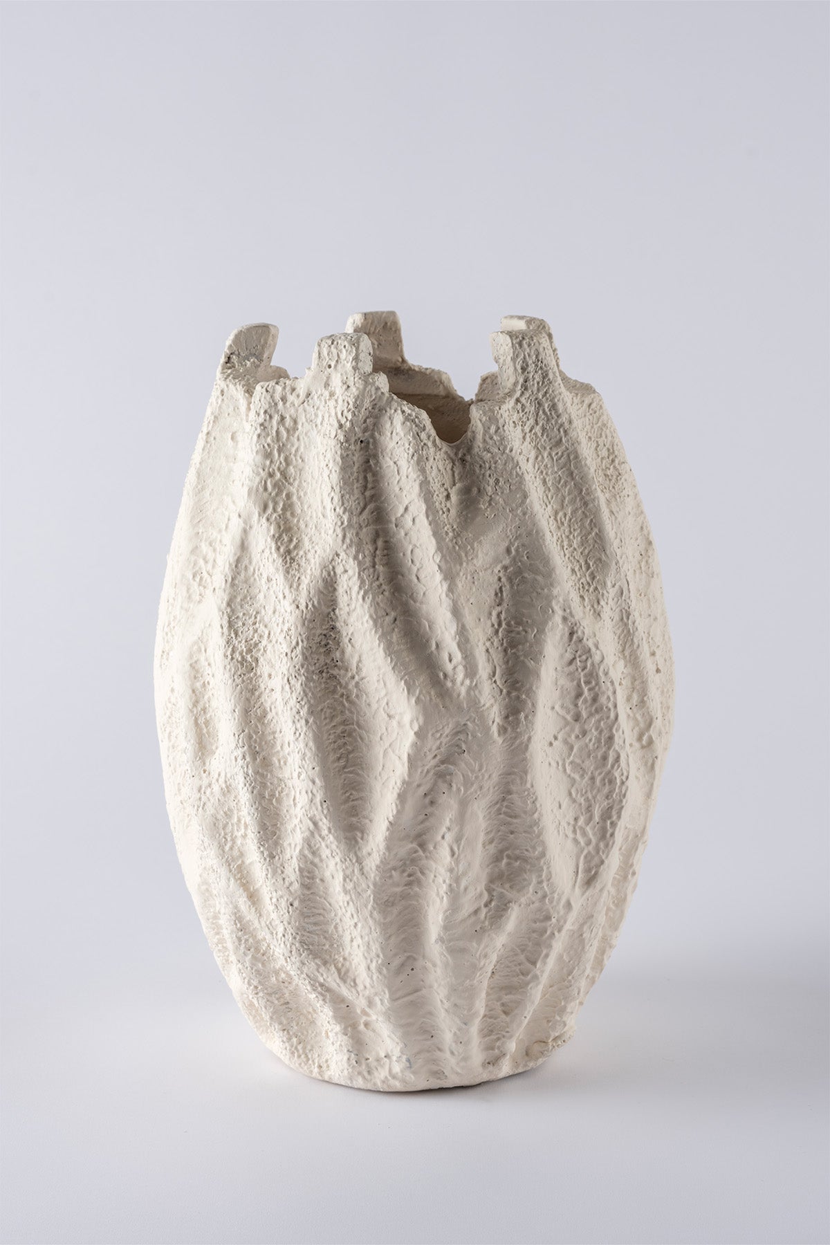 Savia Seramik Özel Form Beyaz Vazo 10129