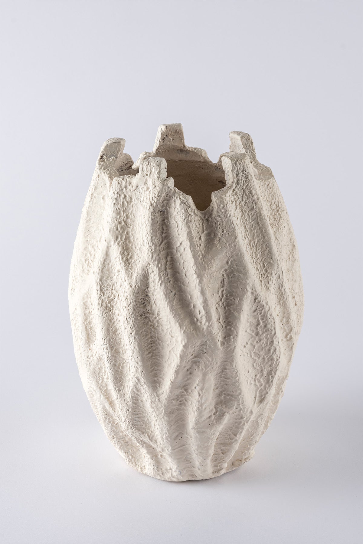 Savia Seramik Özel Form Beyaz Vazo 10129