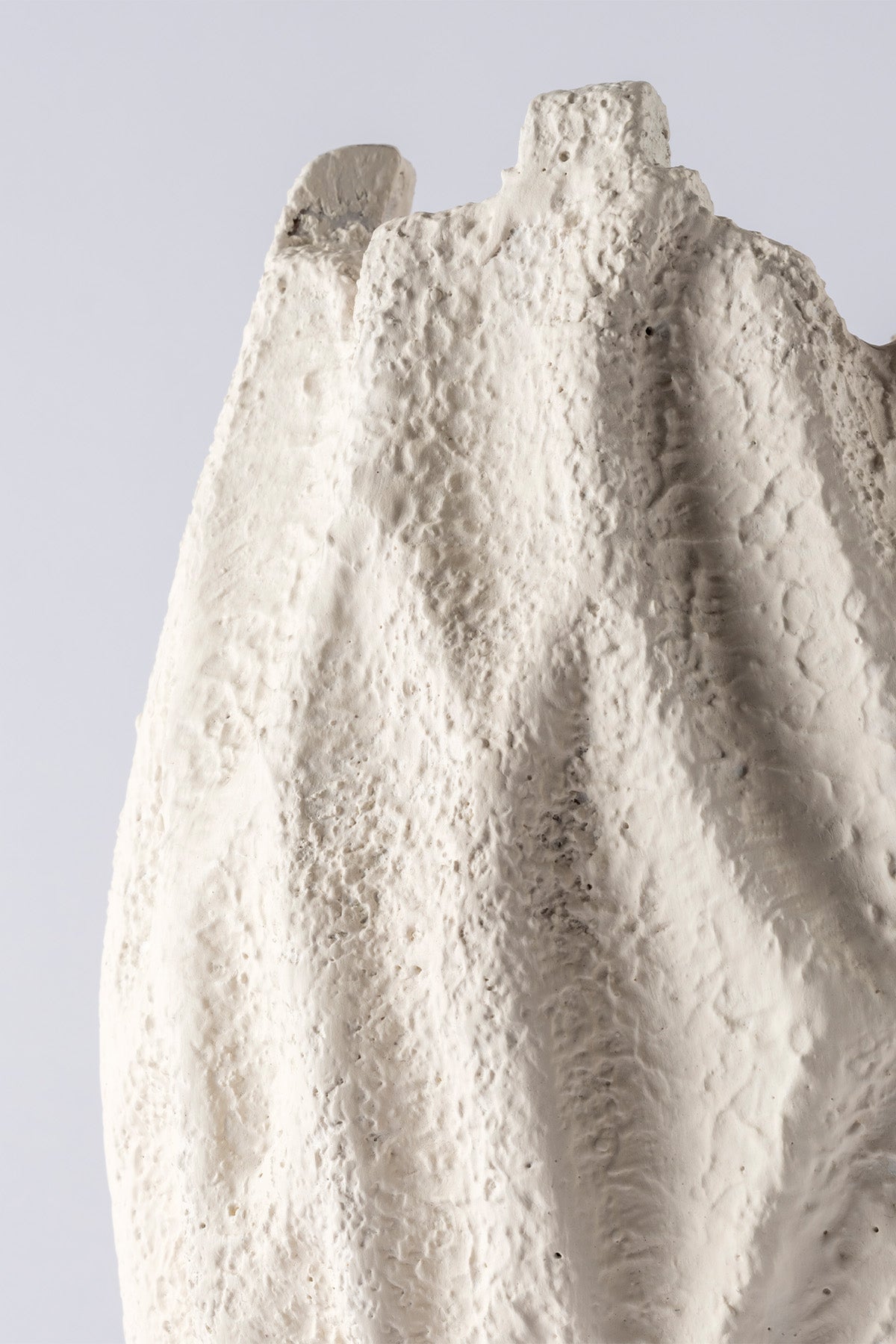 Savia Seramik Özel Form Beyaz Vazo 10129