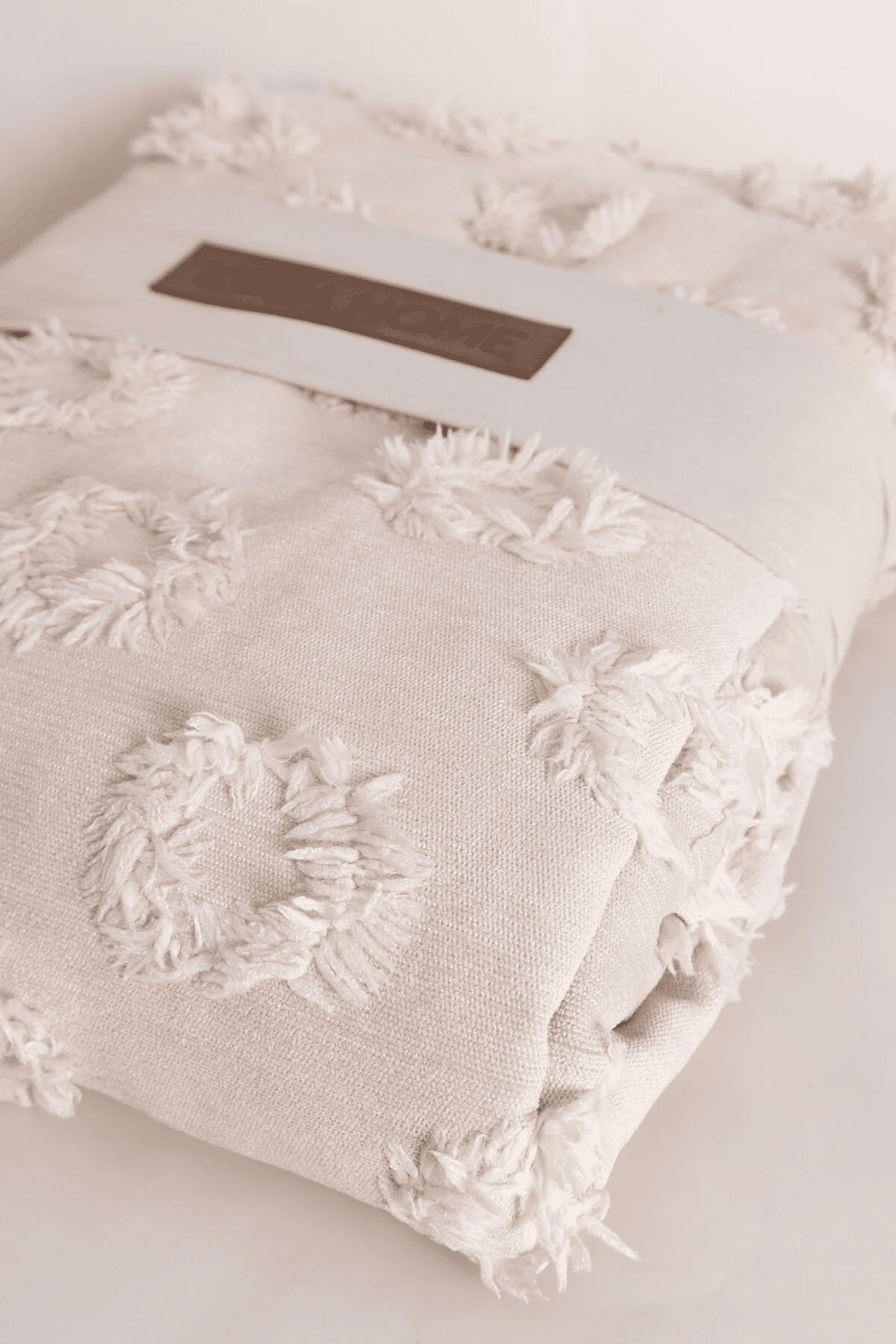 Sitra Bej Çift Kişilik Püsküllü Yatak Örtüsü 230x250 2 Yastık 50x70