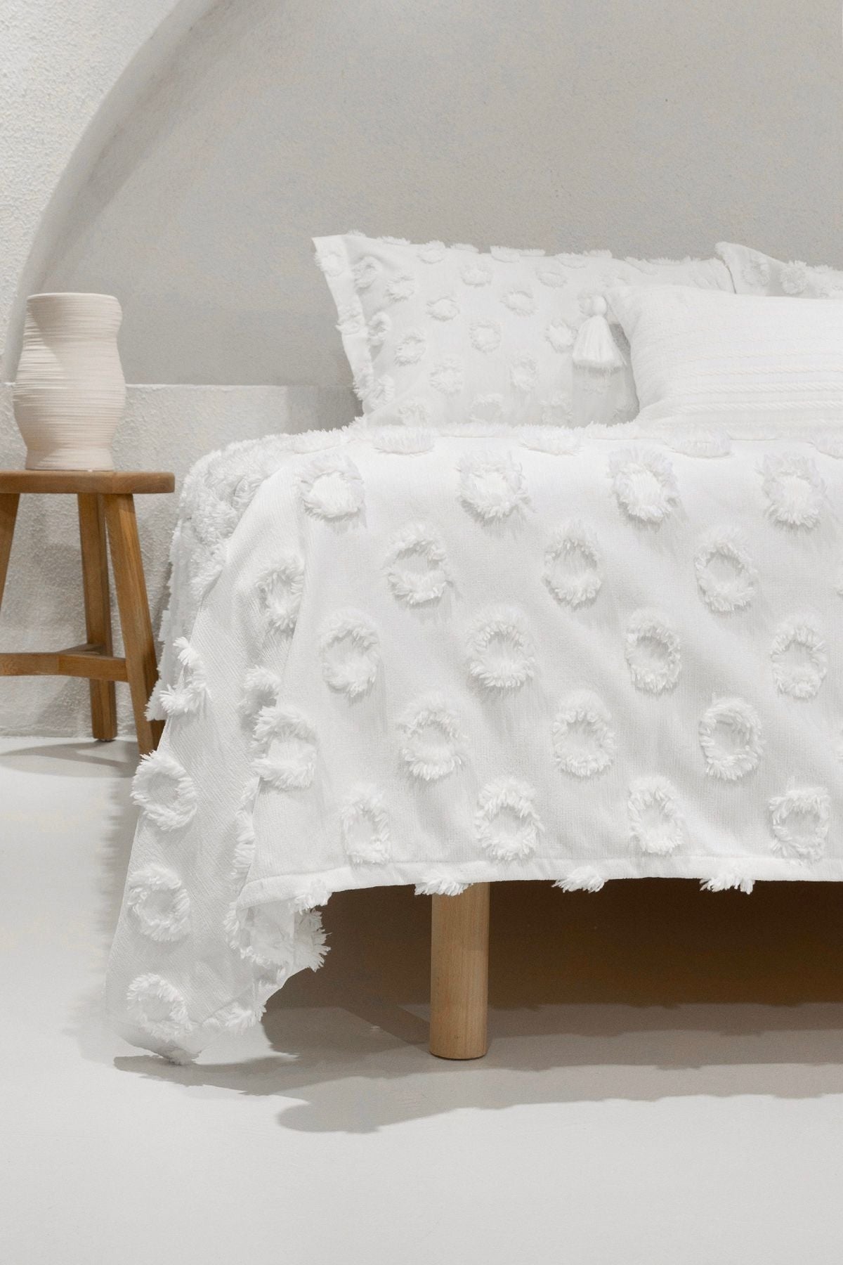 Sitra Krem Çift Kişilik Püsküllü Yatak Örtüsü 230x250 2 Yastık 50x70 5031