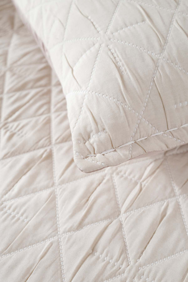 Stella Krem Pamuklu Çift Kişilik Yatak Örtüsü 230x250 2 Yastık 50x70 5028