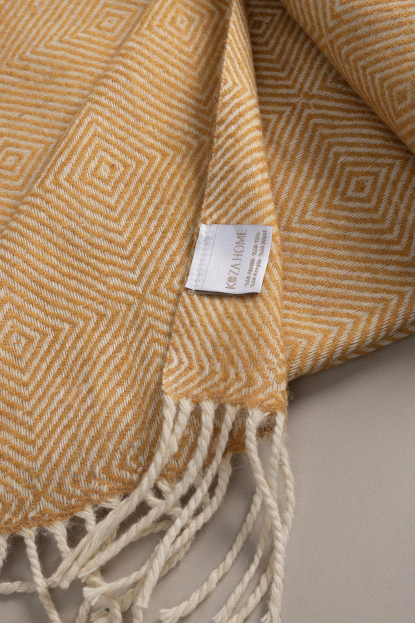 Suez Hardal Beyaz Yün Tv Battaniyesi 91250 130x170 cm