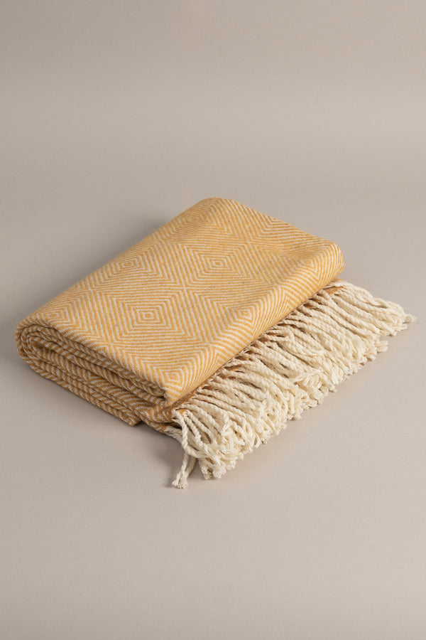 Suez Hardal Beyaz Yün Tv Battaniyesi 91250 130x170 cm