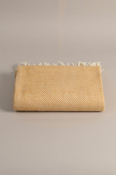 Suez Hardal Beyaz Yün Tv Battaniyesi 91250 130x170 cm