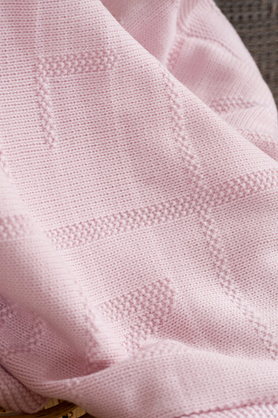 Toffy Toz Pembe Harf İşlemeli Örgü Bebek Battaniyesi 100X100